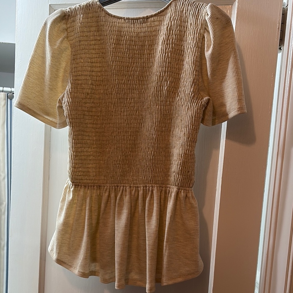 Cream Peplum Blouse with Puff Sleeves - Picture 4 of 4